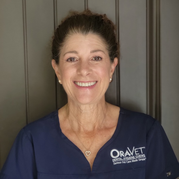 Suzanne - Vet Assistant Suzanne - Veterinary Assistant